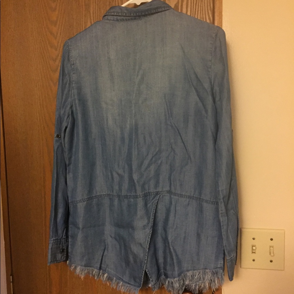Beachlunchlounge collection denim shirt - Picture 2 of 5
